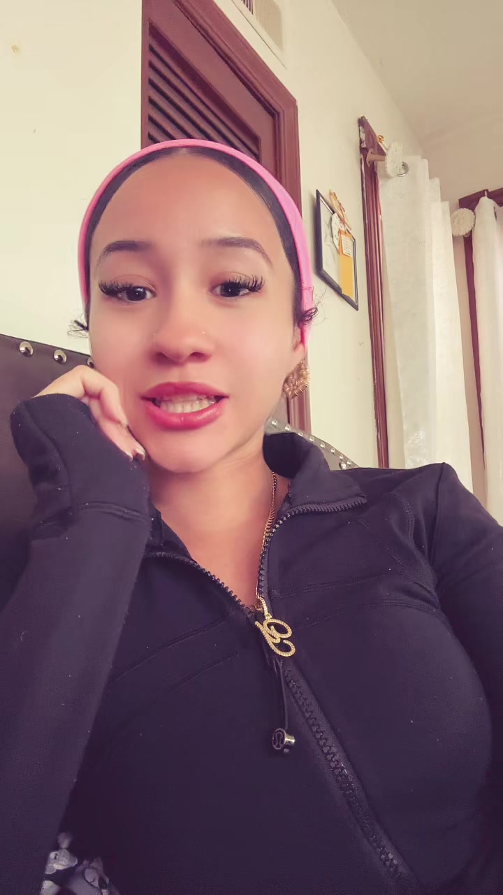 @yanelli