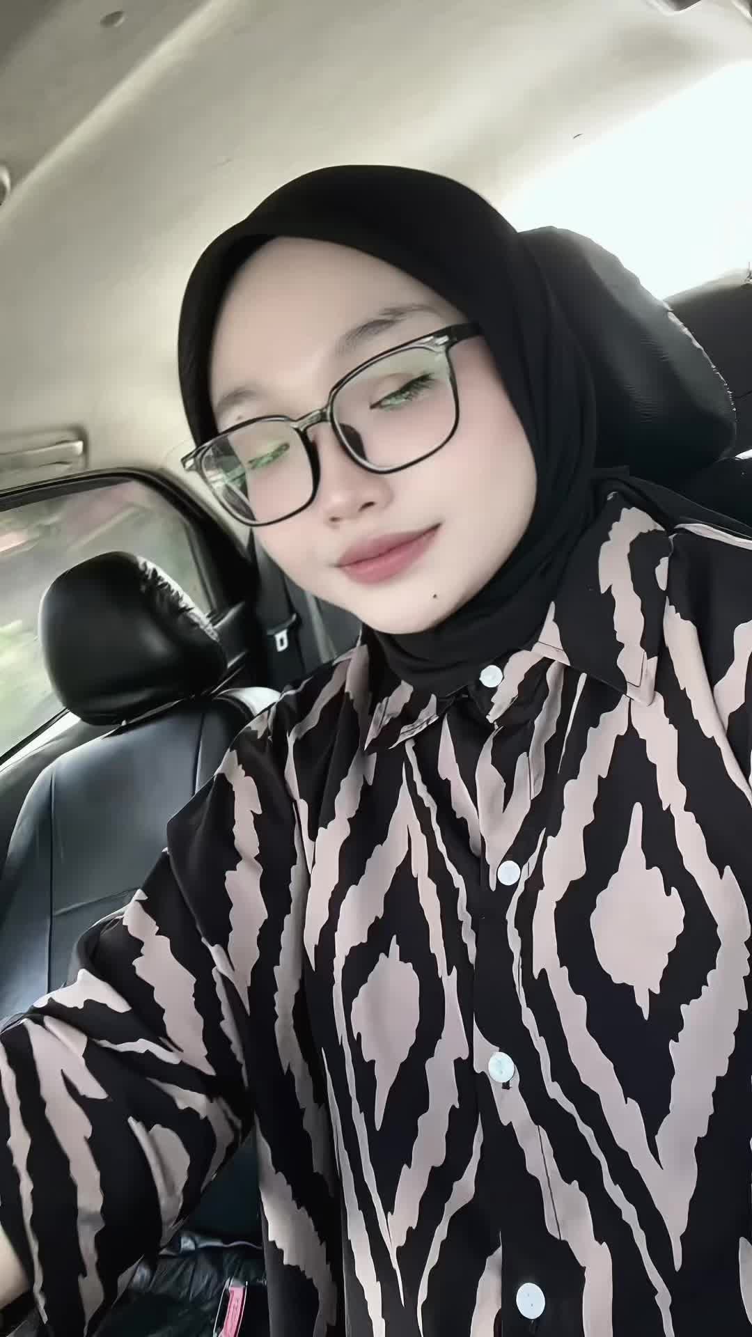 @𝓐𝓼𝓱𝓲𝓻𝓪𝓪𝓺𝓲𝓻𝓪𝓱