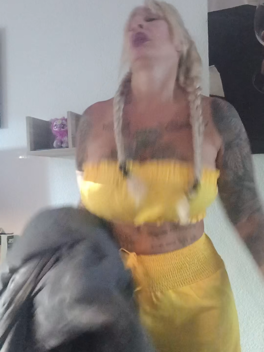 @Julia_inked