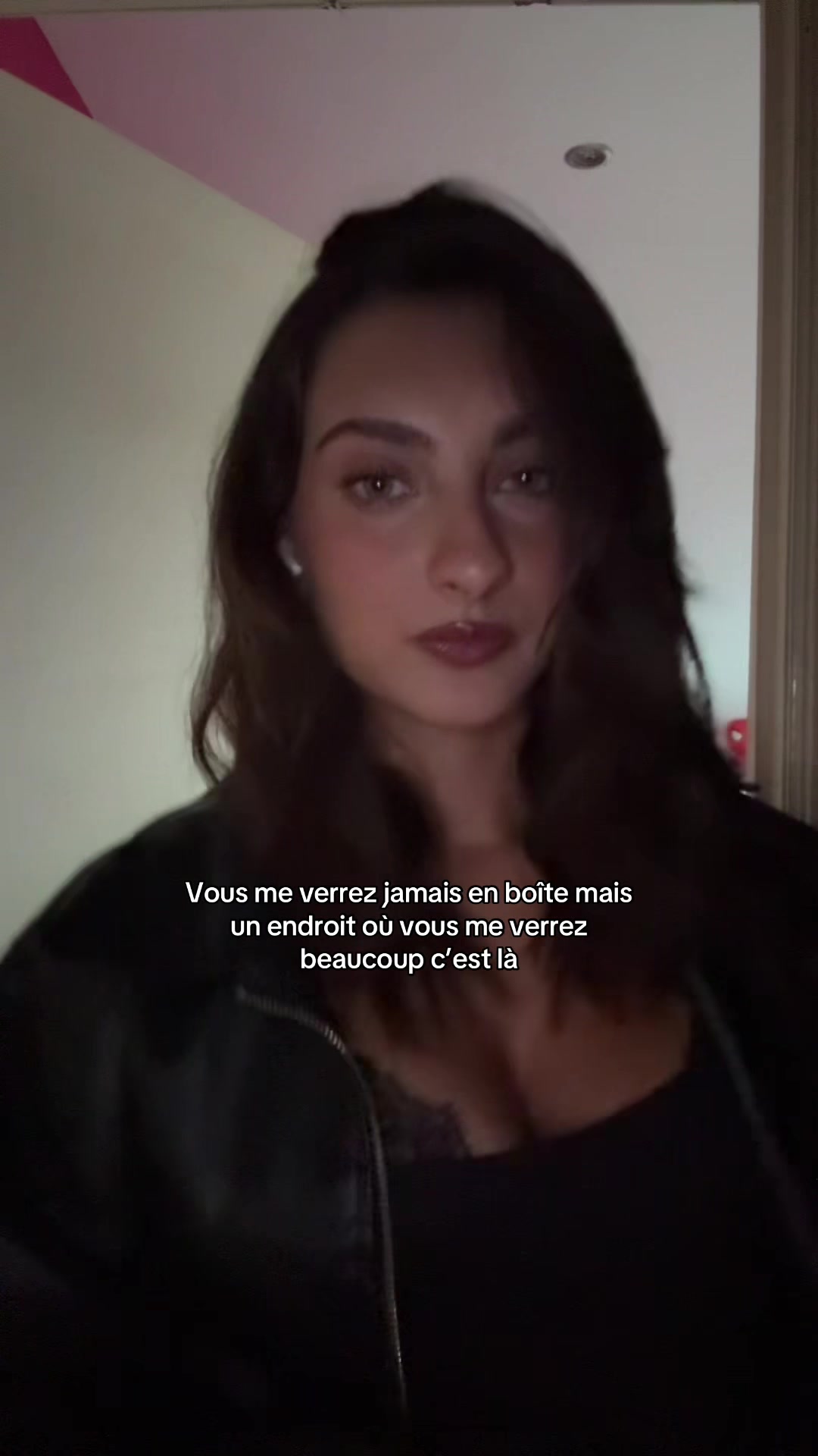 @Victoria / Model