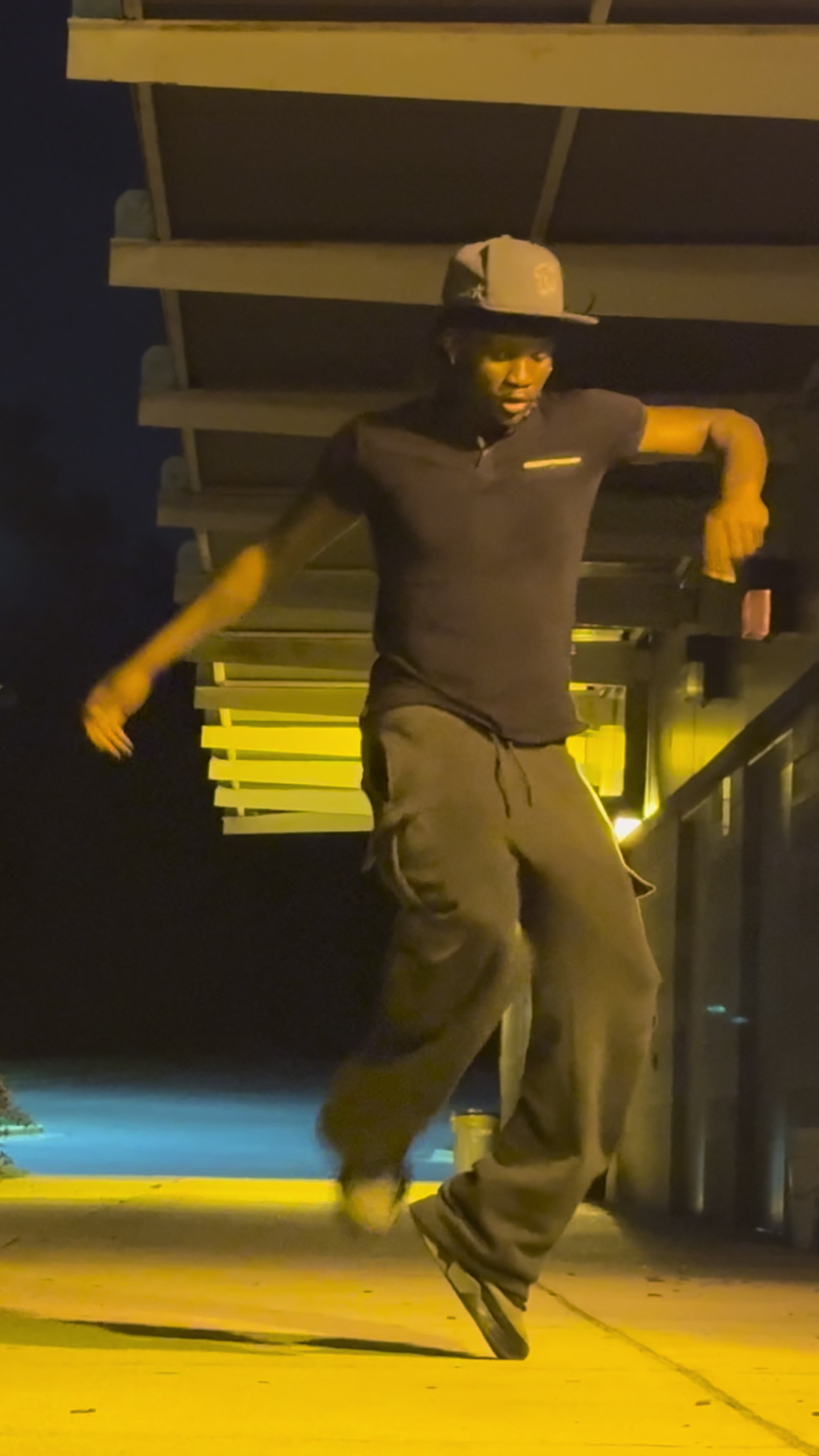 @CasuallyReggie