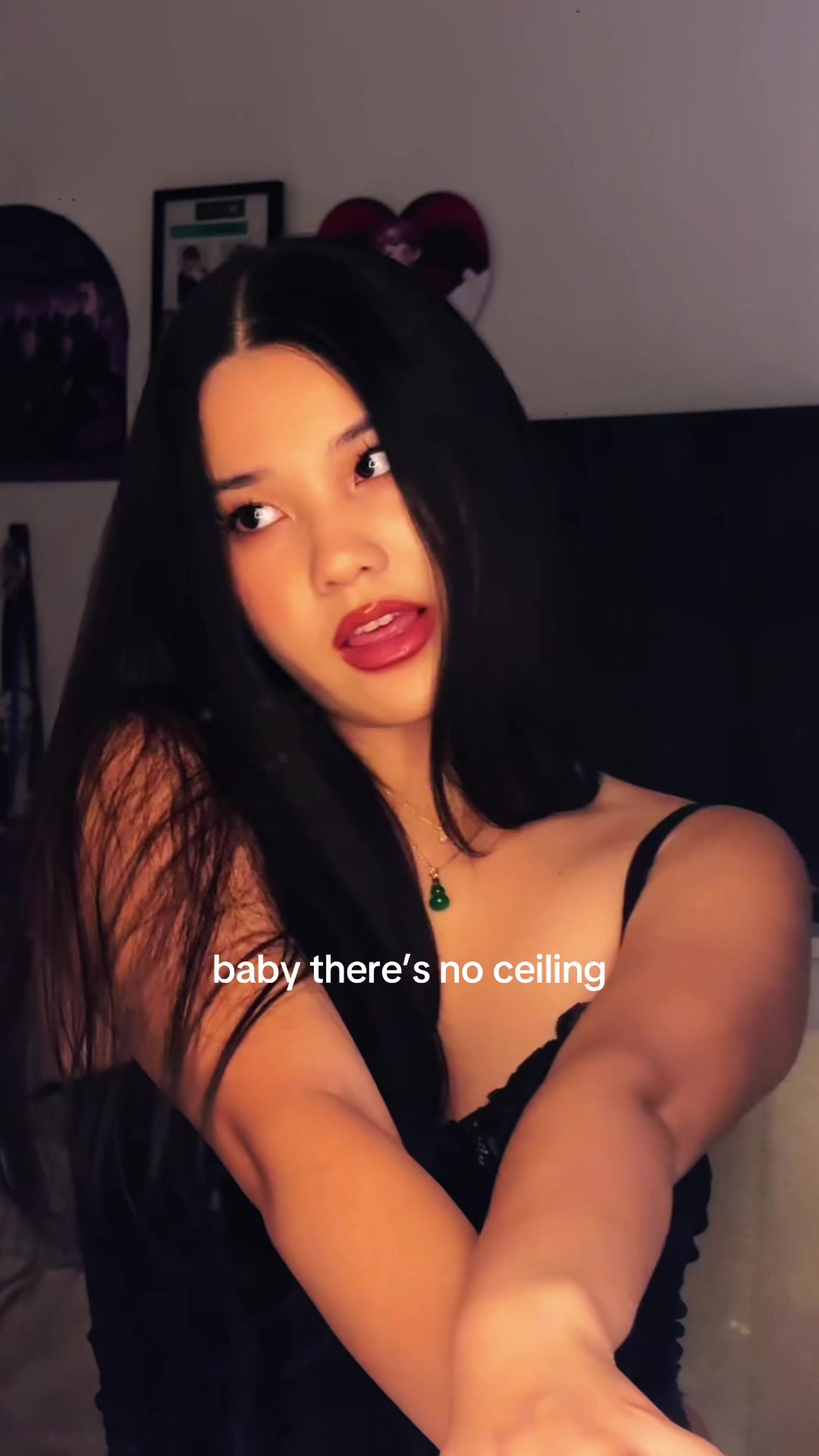 @vivienne₊˚⊹♡