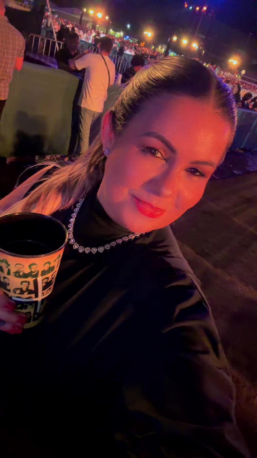 @Fᥣᥲ́᥎ιᥲ Pᥲᥴhᥱᥴ᥆ ♡