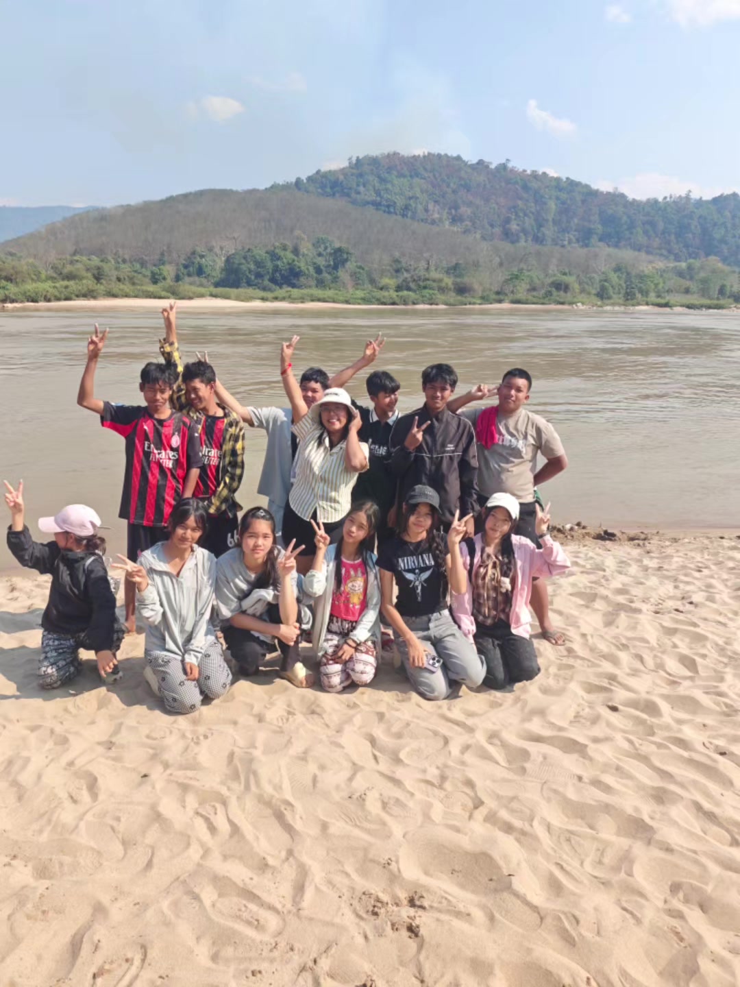 @တီချယ်ဖြိုး