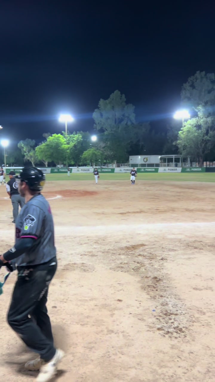 @Es Turno Al Bat