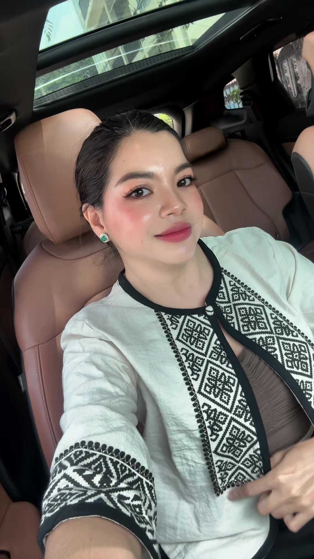 @Alneta Yu Skincare & Cosmetics