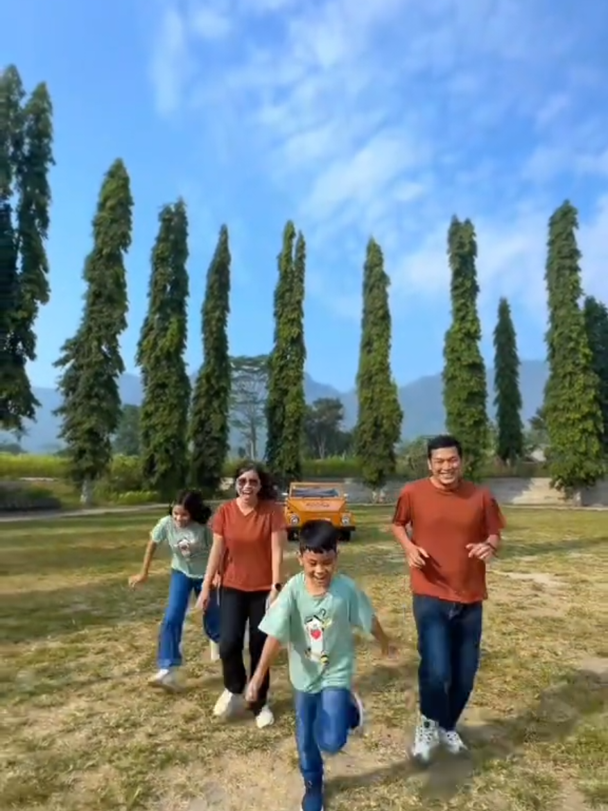 @nadhira tour travel jogja