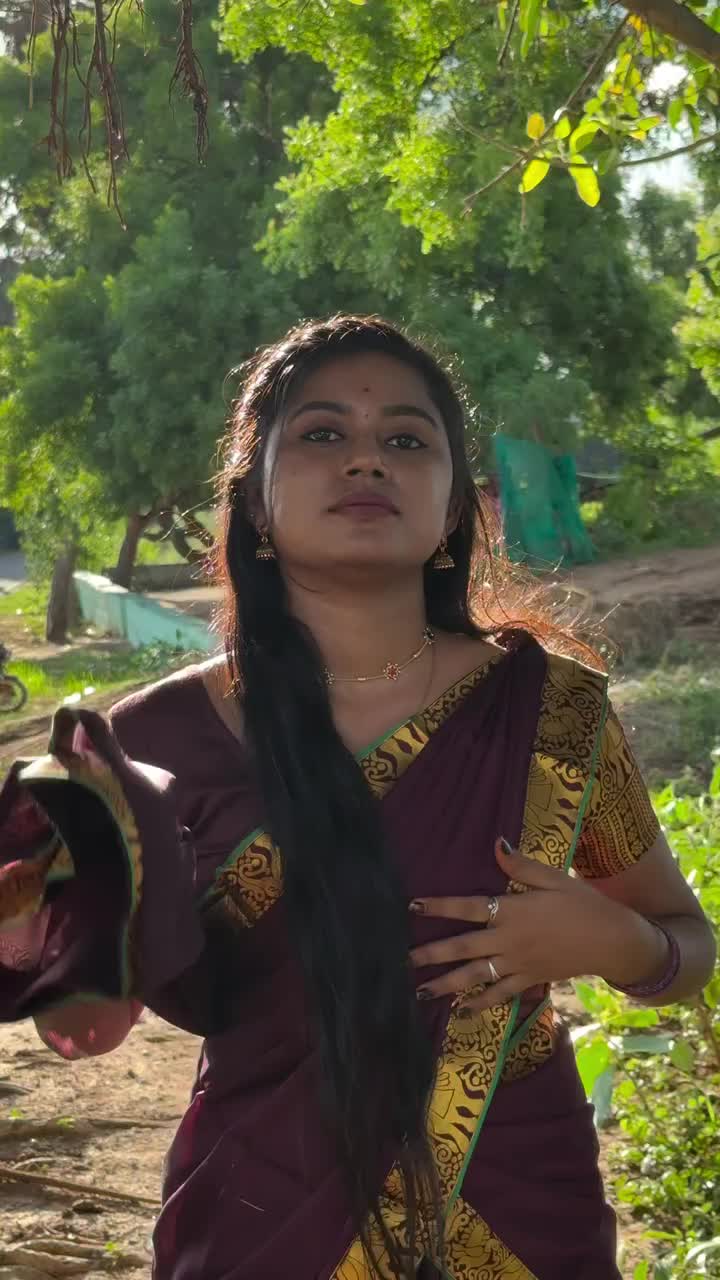 @தமிழ் பொண்ணுங்க