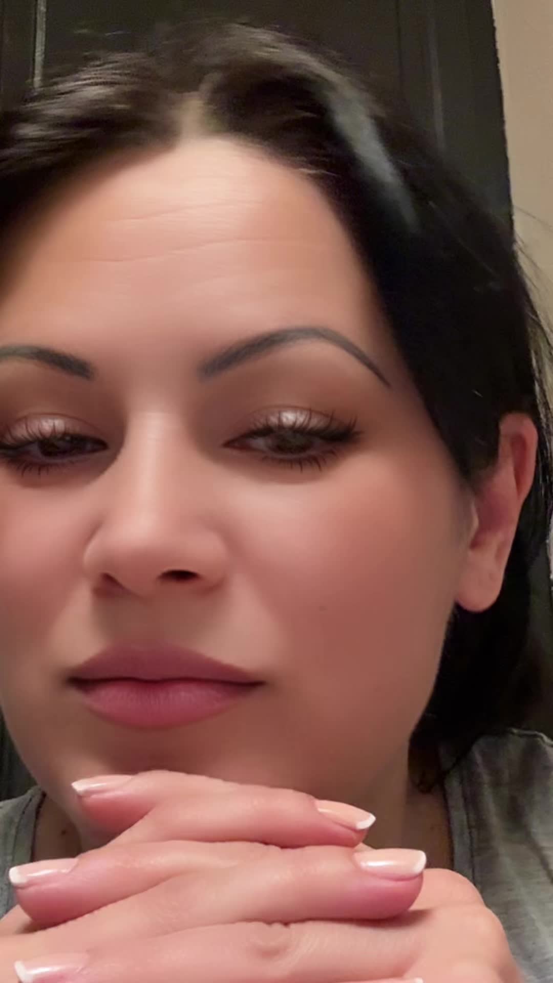 @LAURA