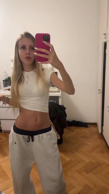 @Aniita😘