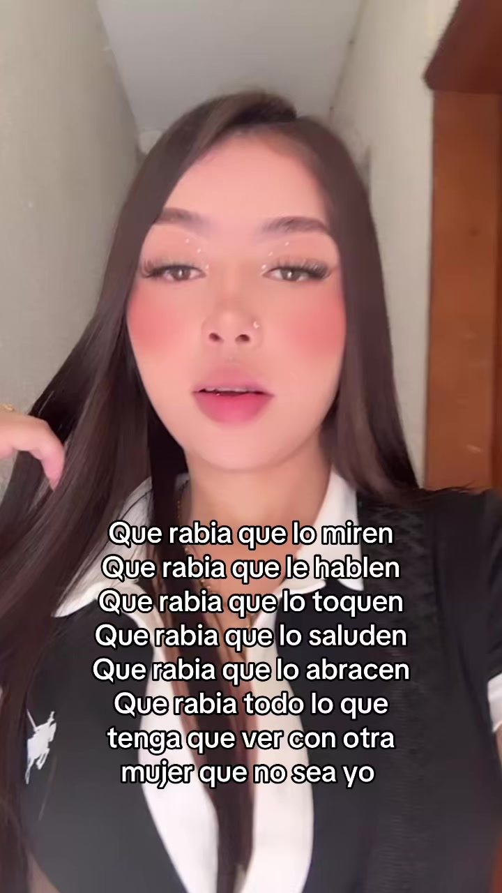 @𝓓𝓪𝓷𝓷𝓪♛