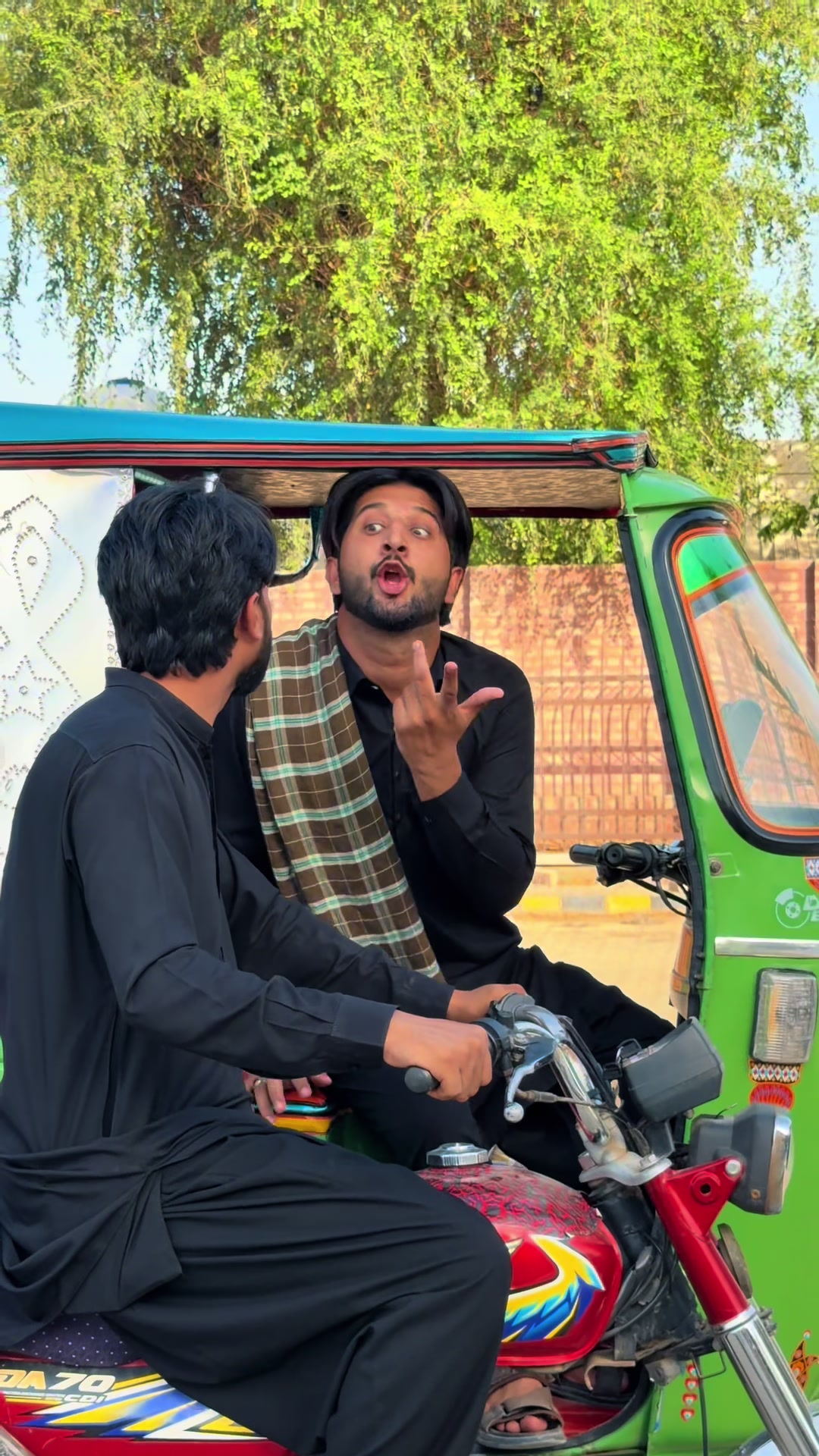 @Veer_Shahzaib