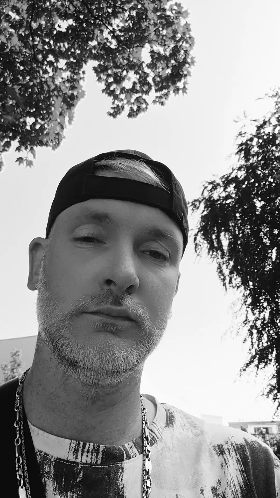 @💙🇩🇪🦅Dirk🖤💛