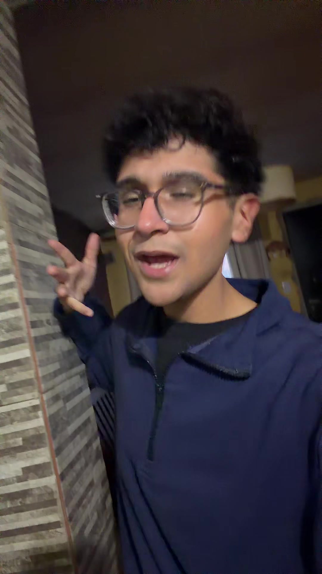 @lucas