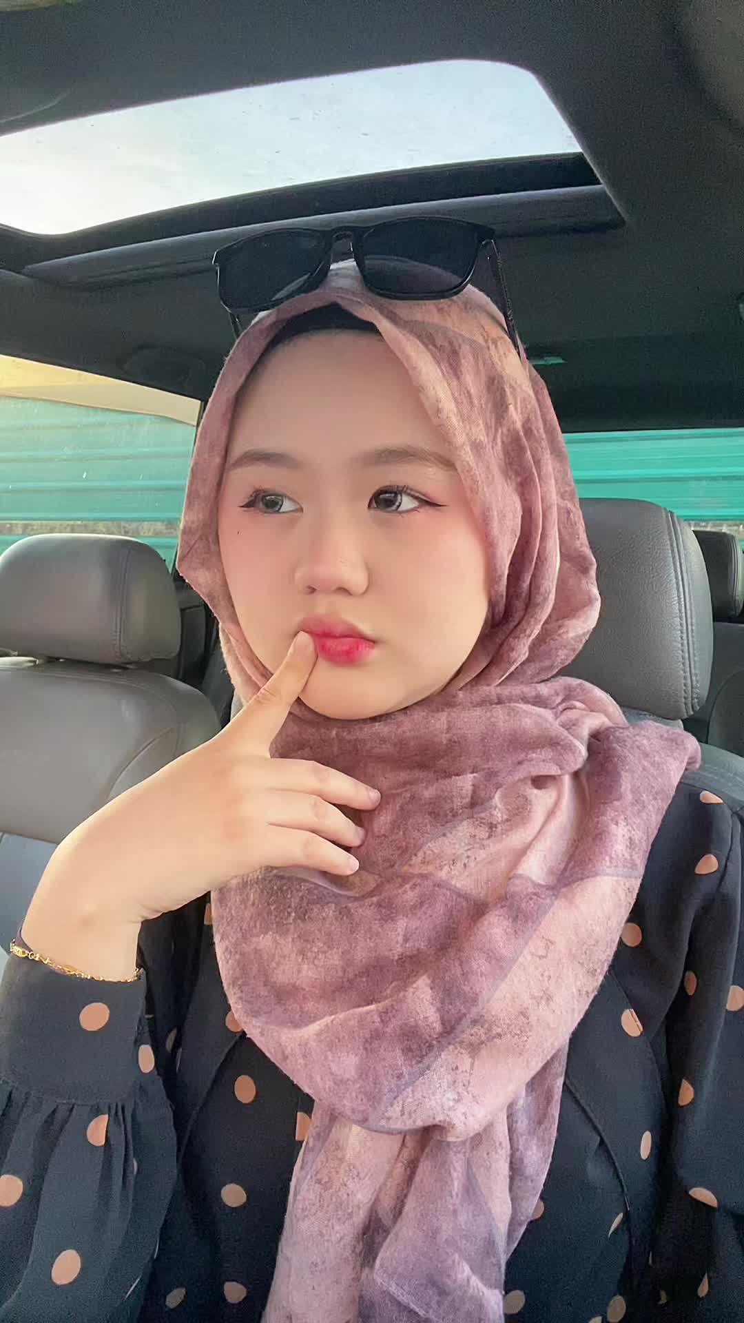 @wiahhh.