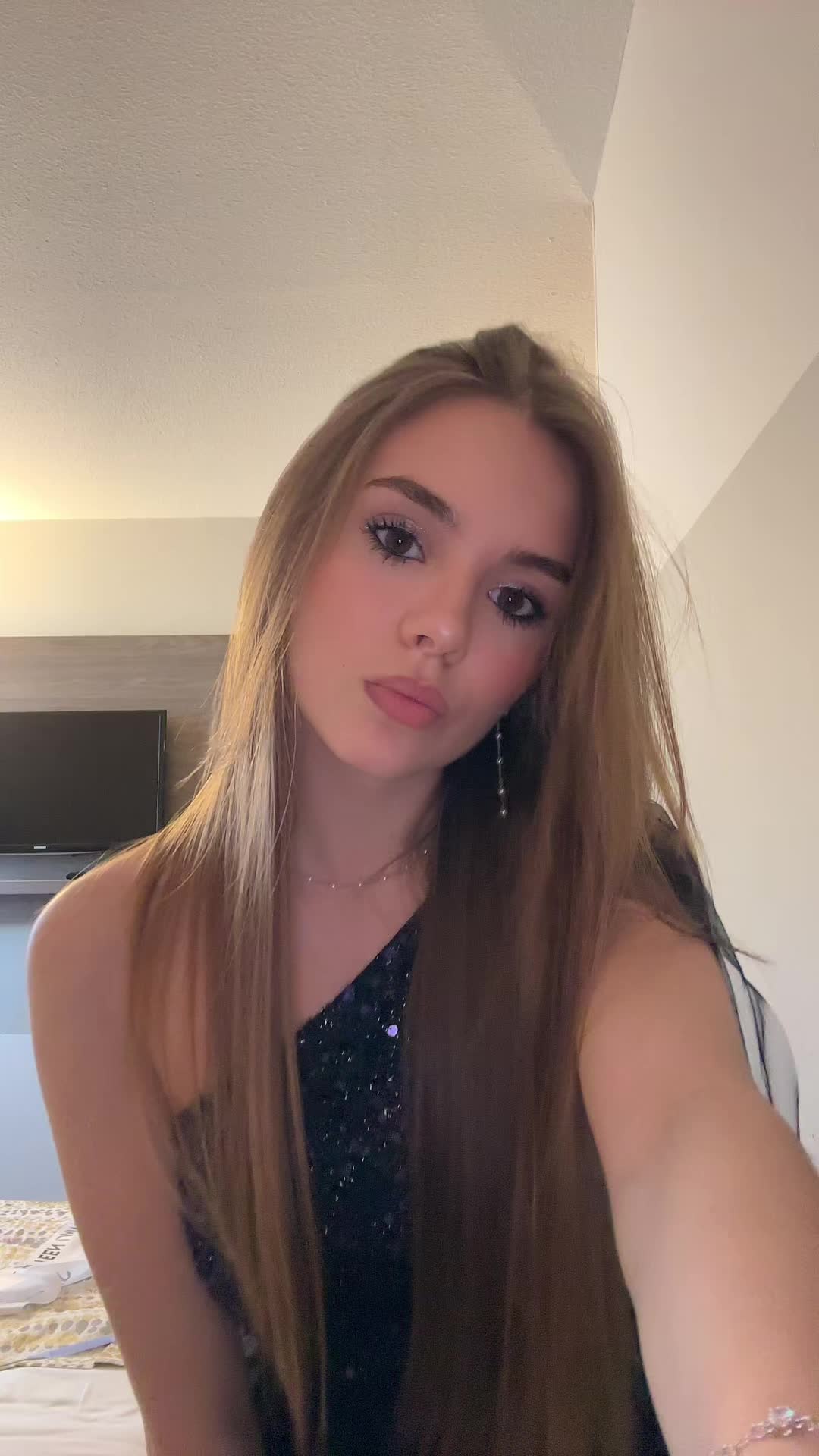 @audrina