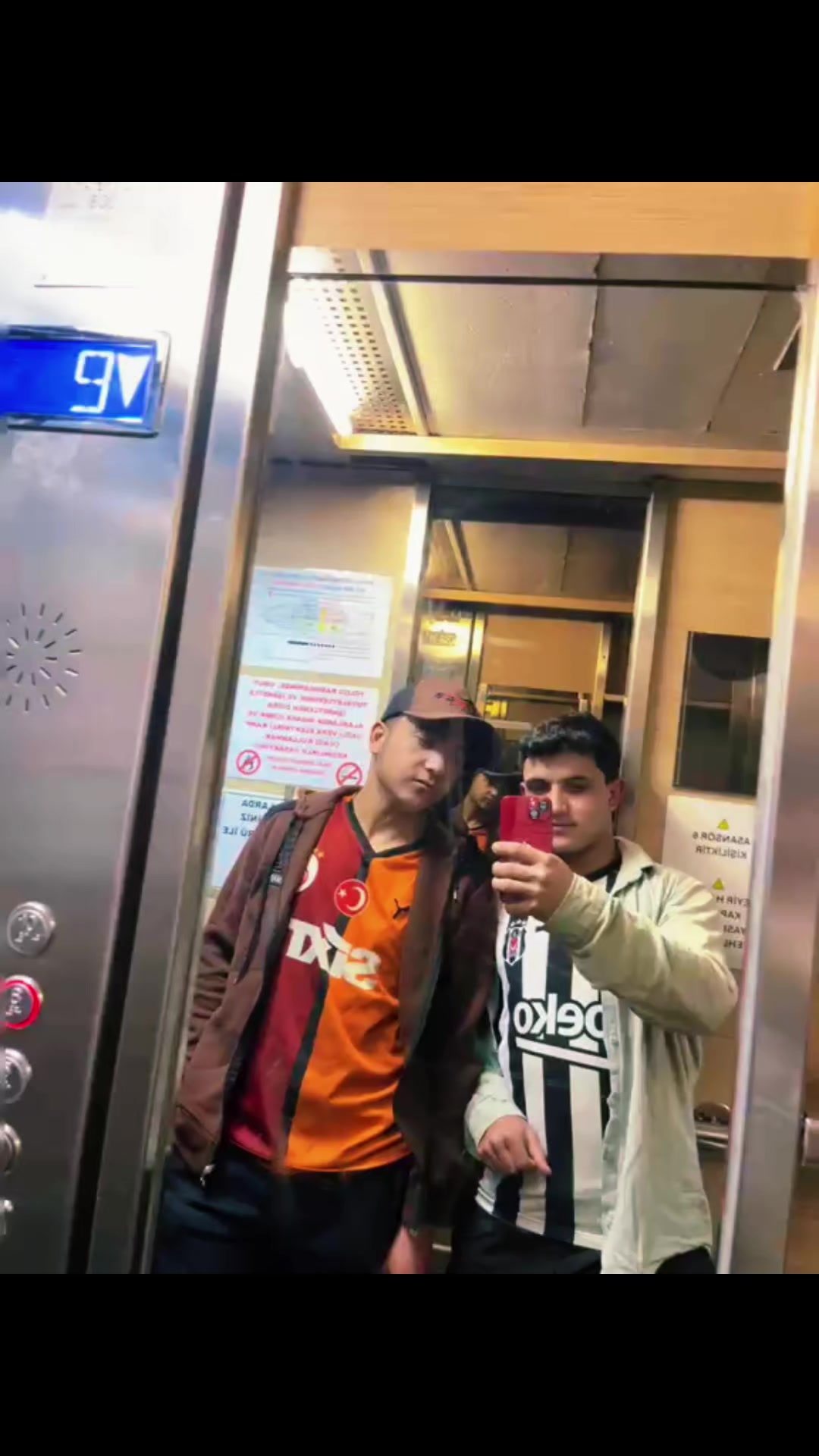 @🇹🇷•🗽jk•EFE•1903🖤🤍