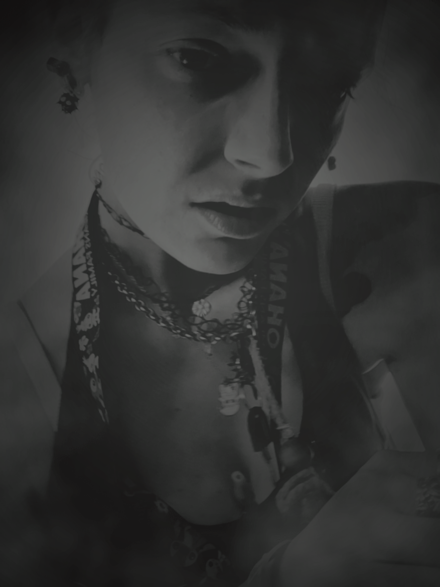 @✨️🧜&zwj;♀️Ally~Ariel 🖤♡💚🌹🕊✨️