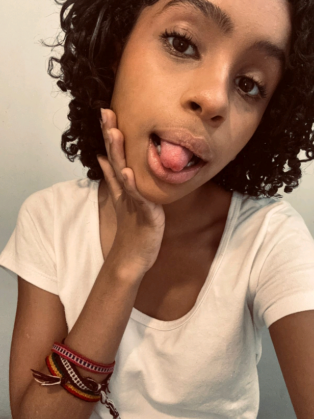 @Jhenni 𝜗ৎ