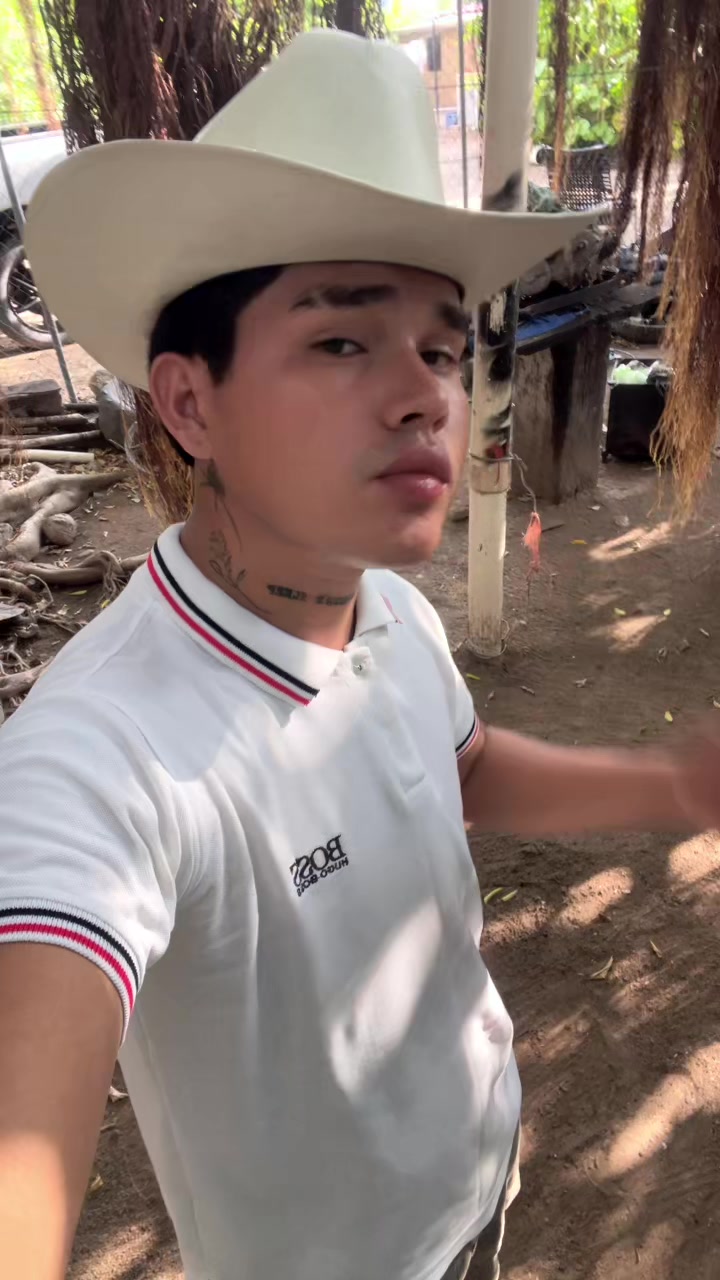 @G_Araiza