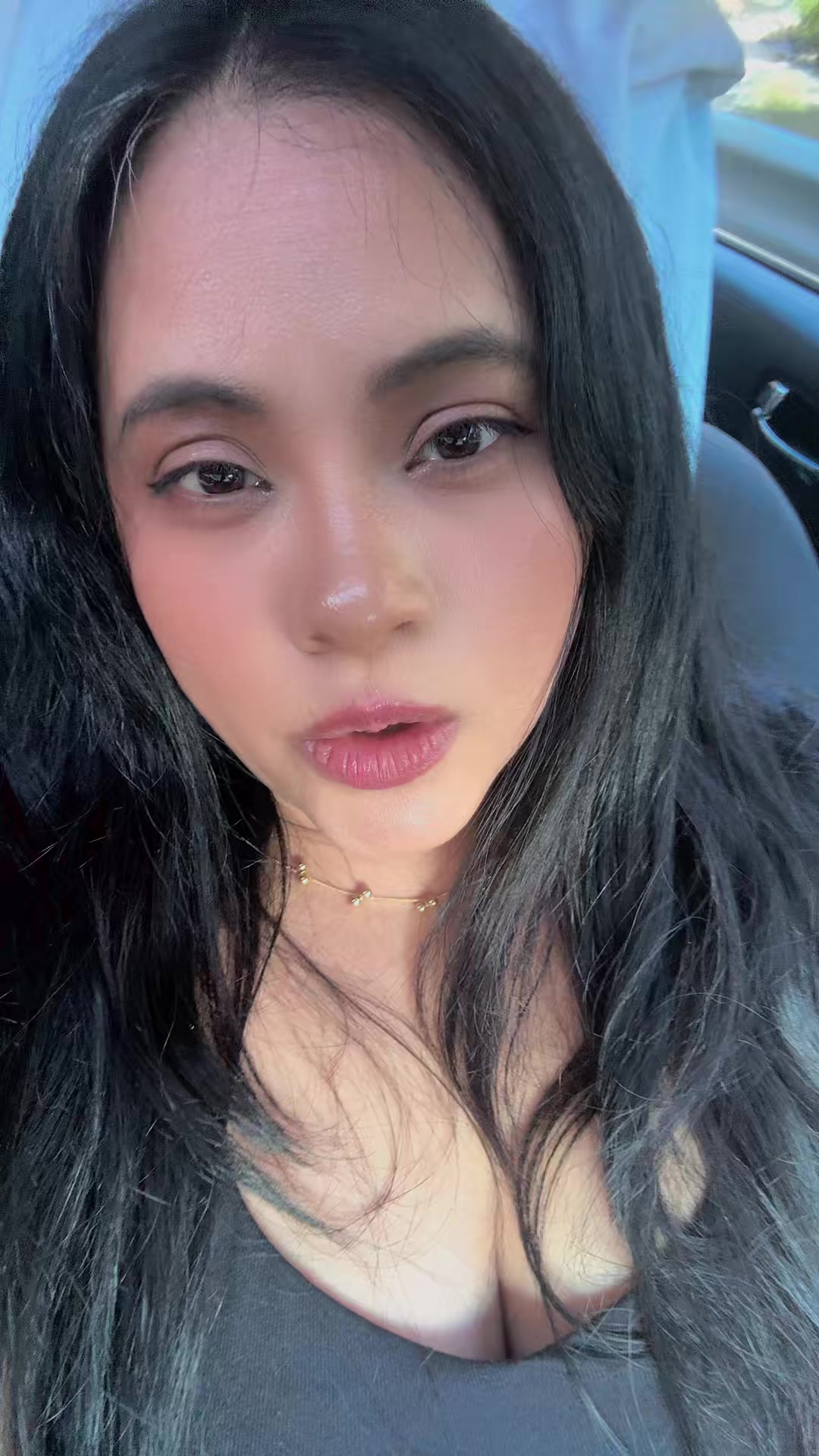 @nayi_0320