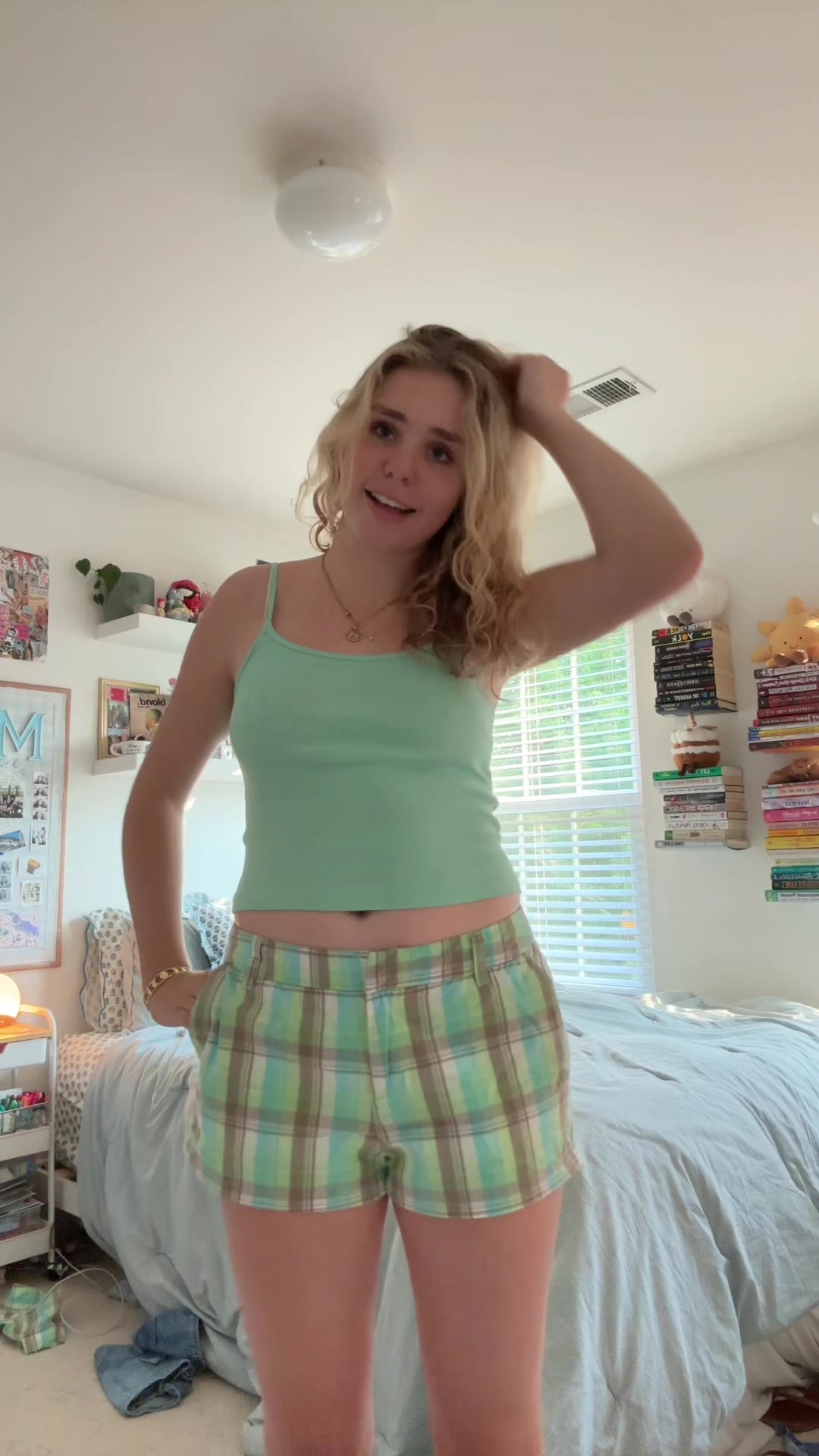 @mia_lauren_