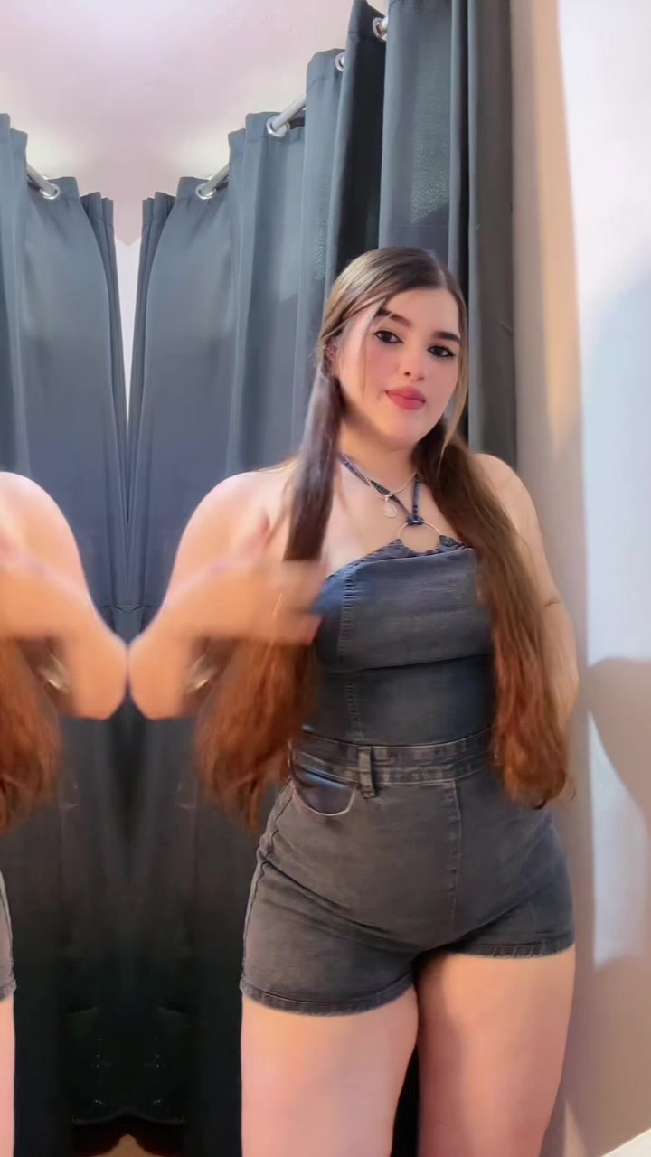 @María