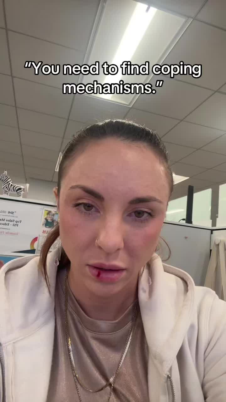 @daniraecruz
