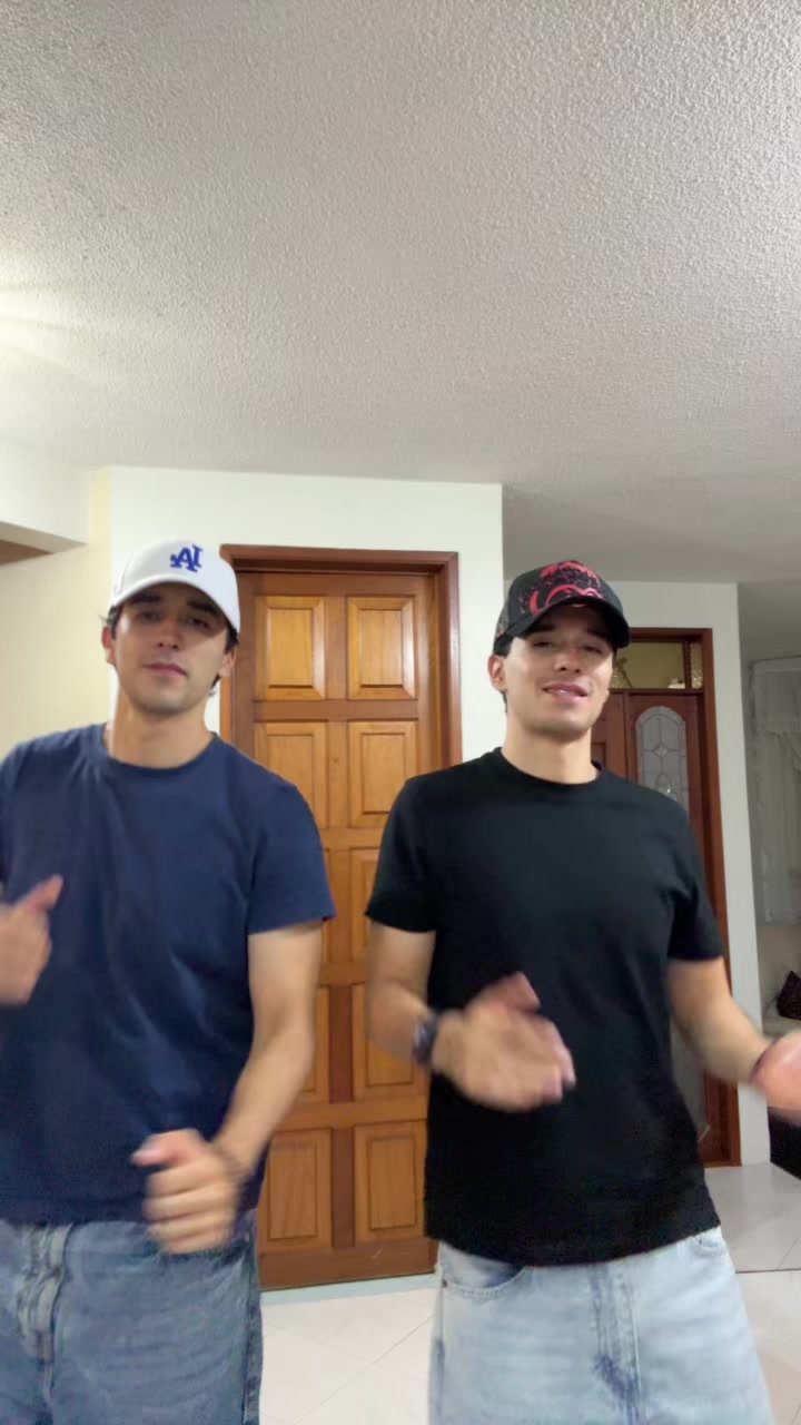 @Zavaleta