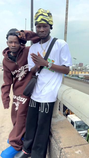 @AREMULEKKI🎧👻🤡