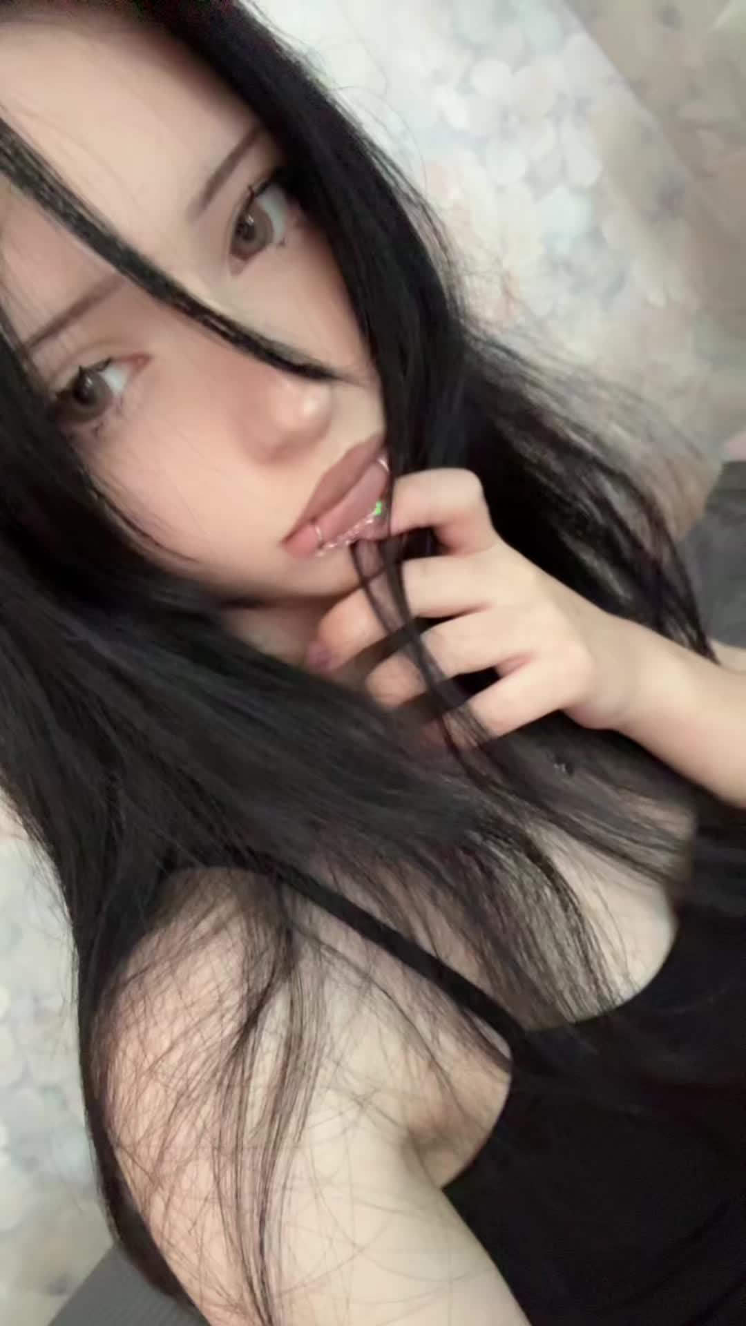 @hiklliryss