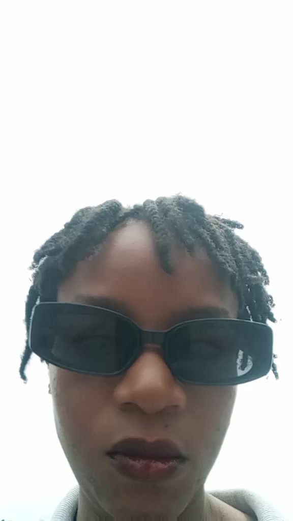 @Igbo girl with foreign face