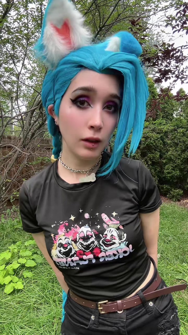@Jinx! 🖤🐺✩⋆☾╶⃝⃤☽⋆✩🐺
