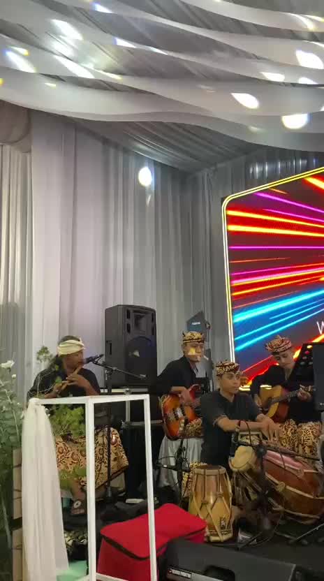 @wanter ethnic collaboration