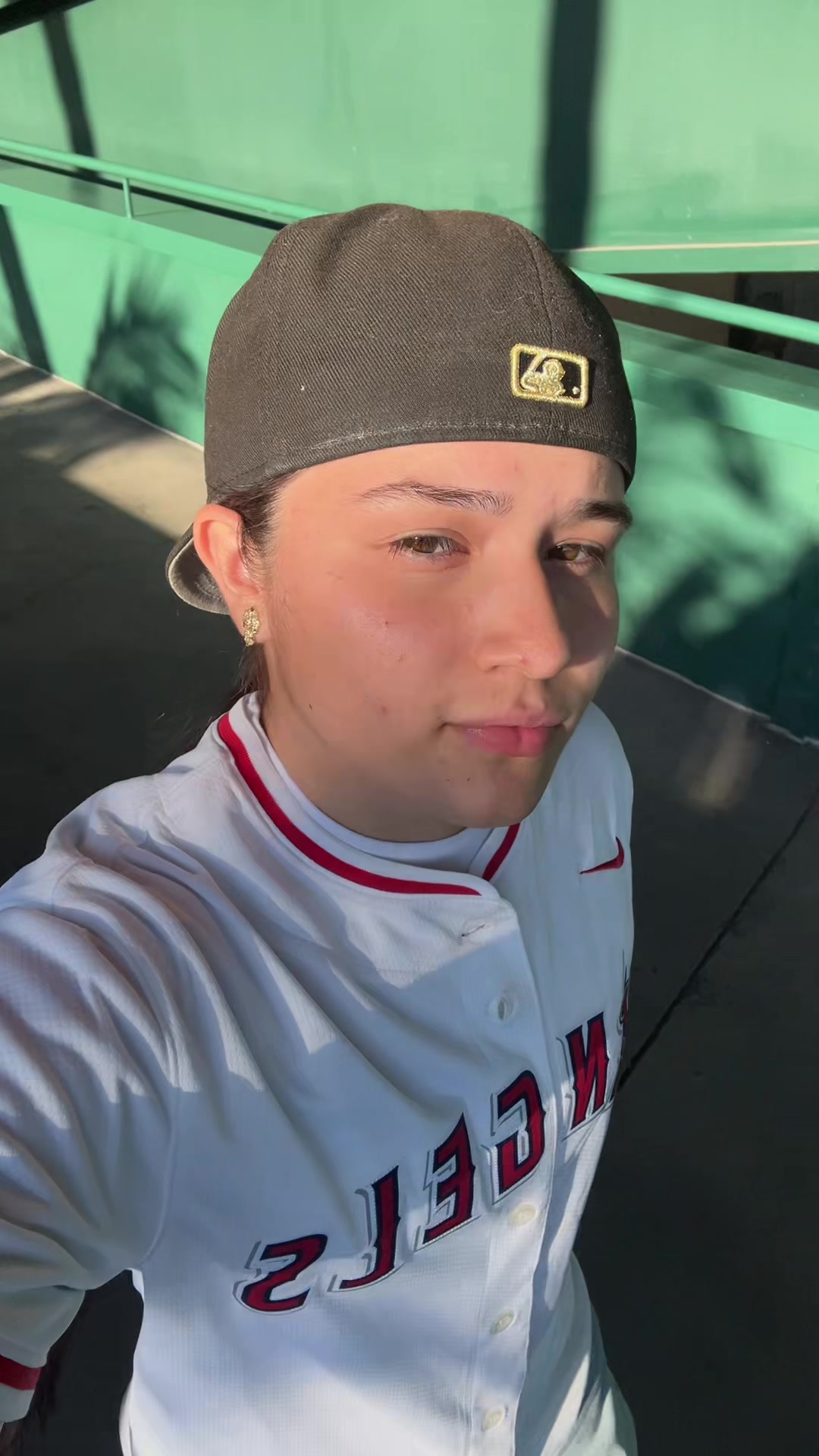 @isabella