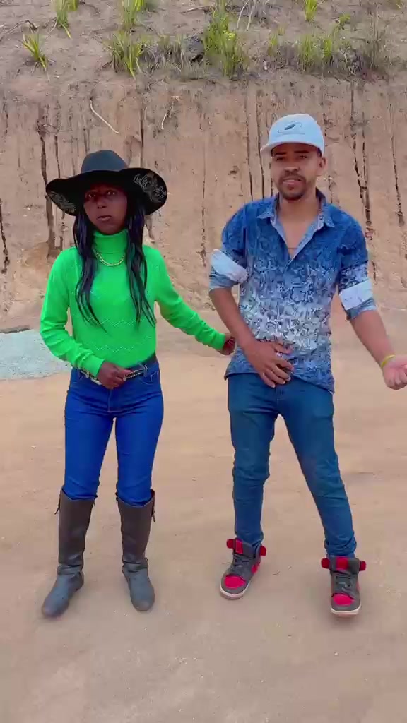 @Menina Da Bota Oficial 👢👢👢