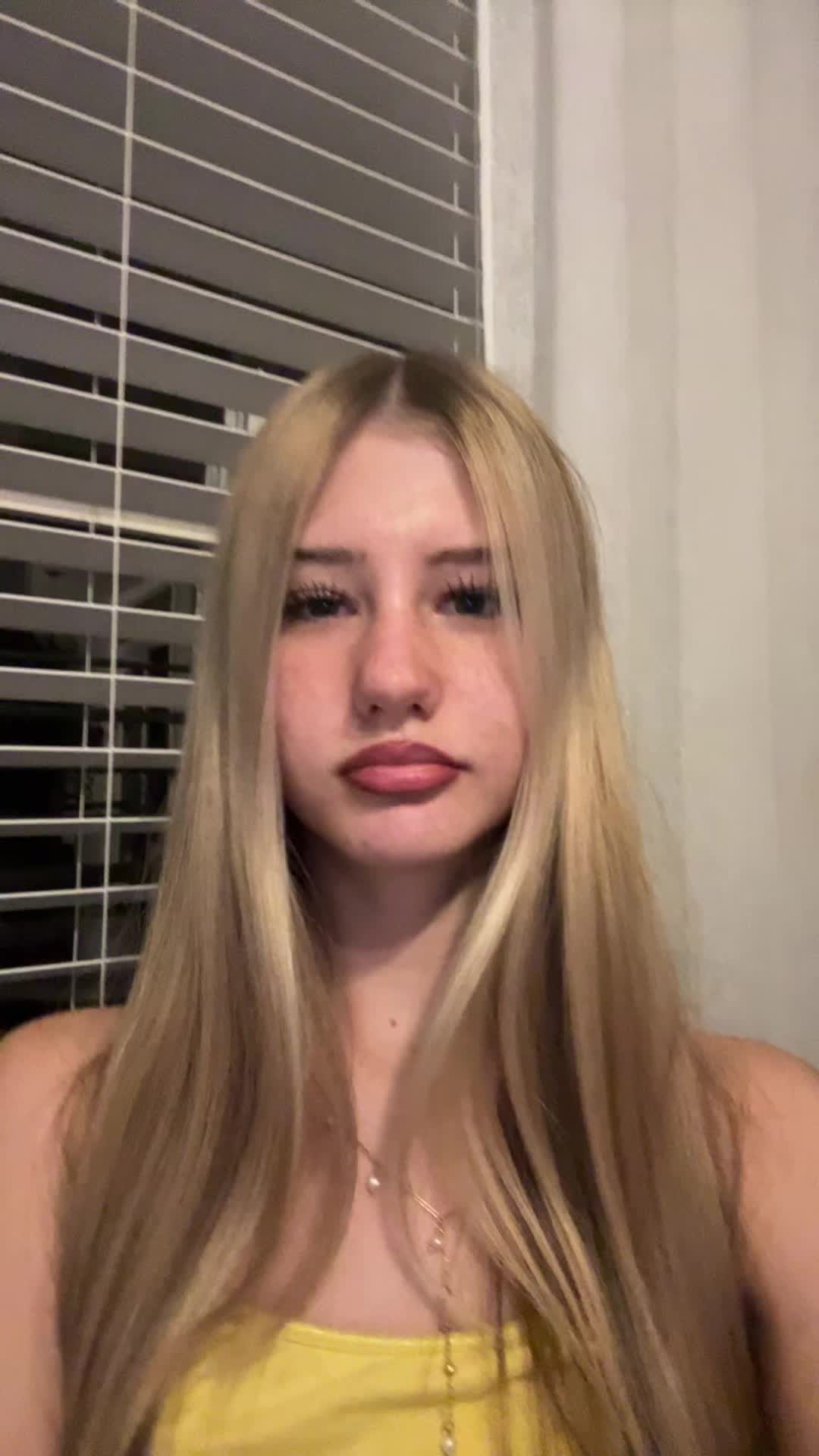 @isabella dimov