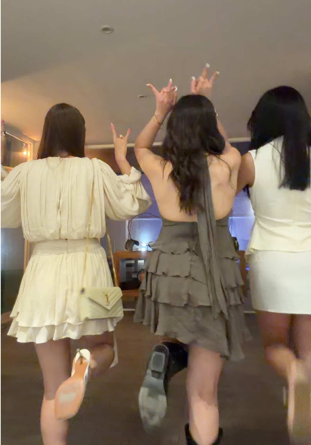 @Samyca_