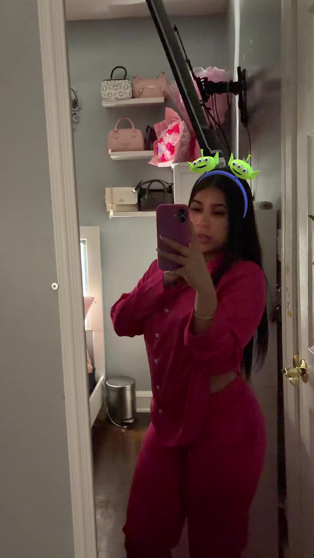@️