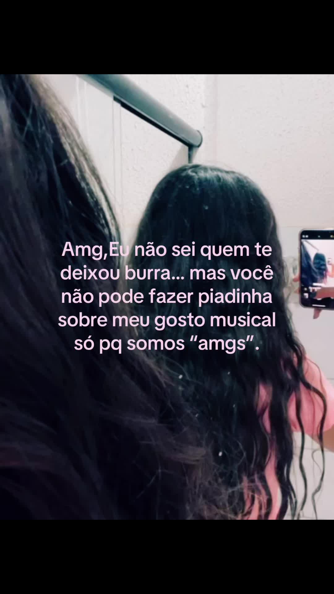 @Ananda |  VIU O SKZ💕