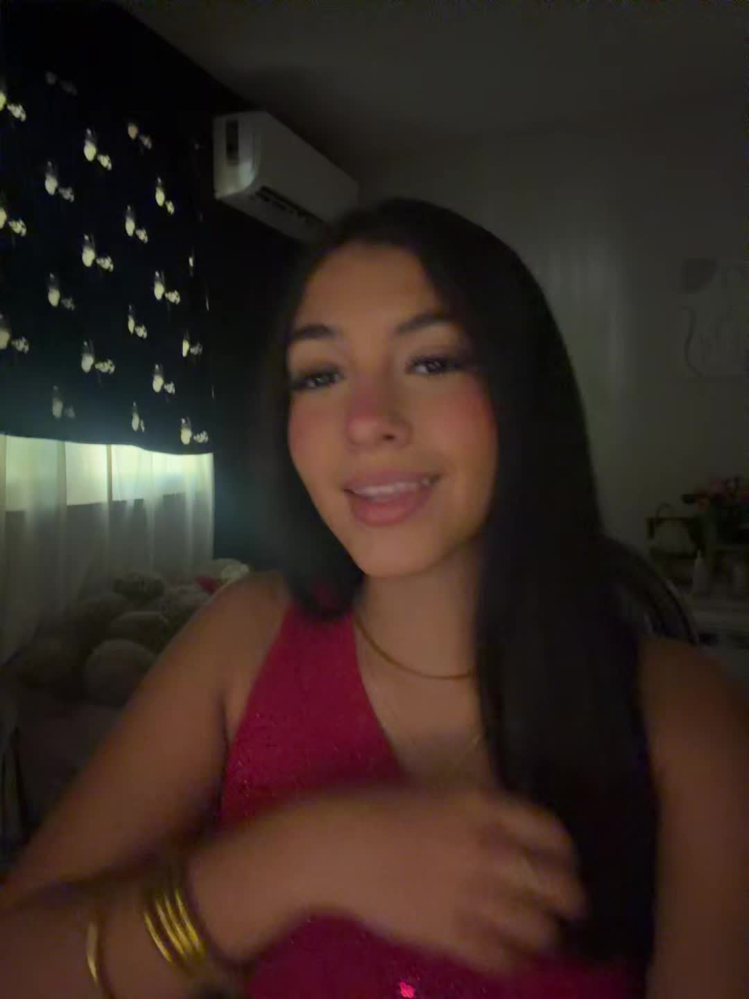 @vs
