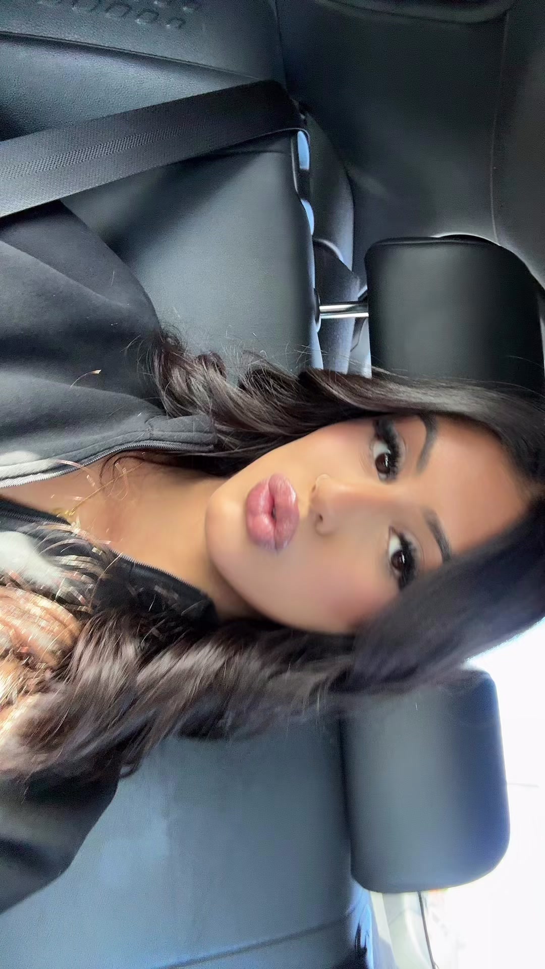 @jia_mehraa