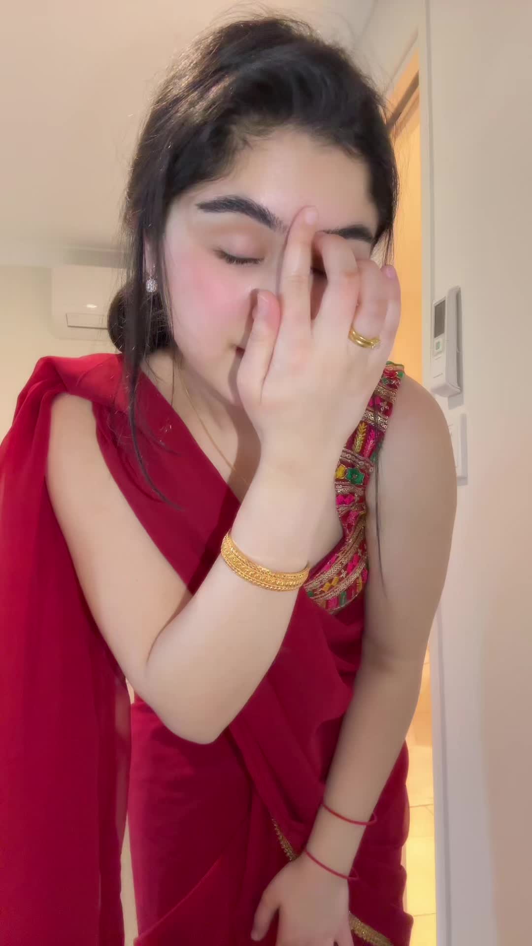 @Khusi