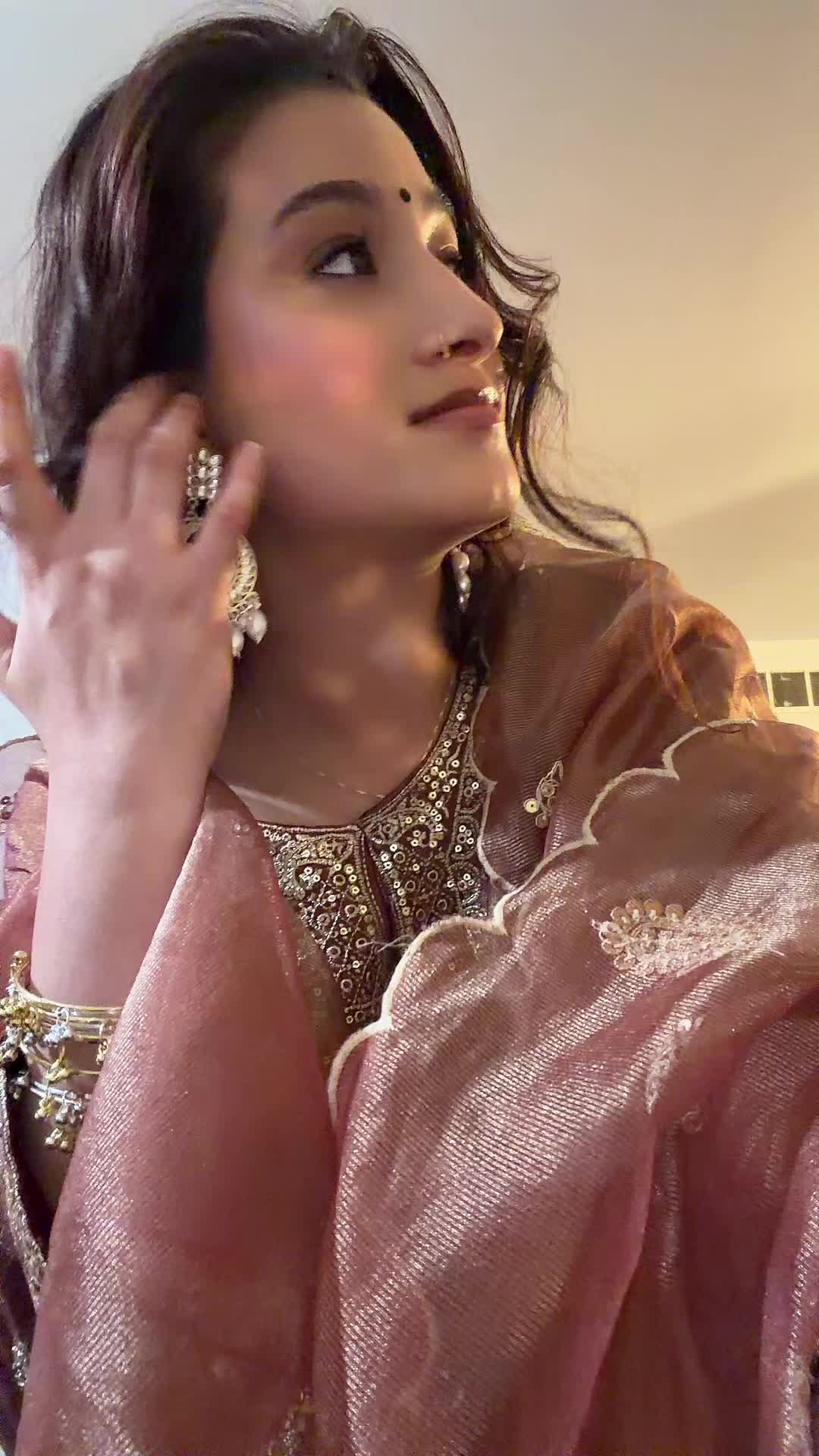 @MEENA🦚🫶