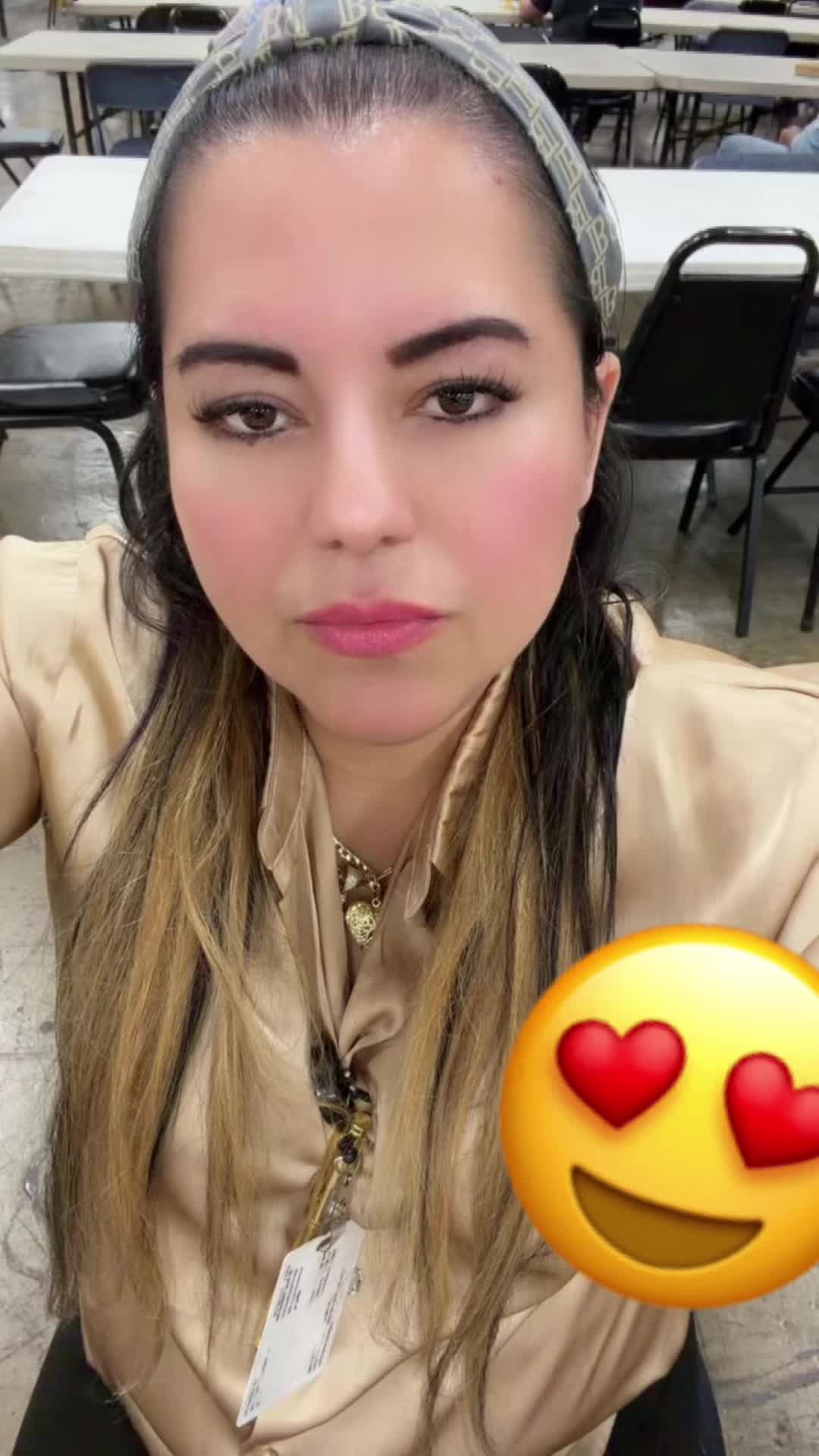 @María Villamil