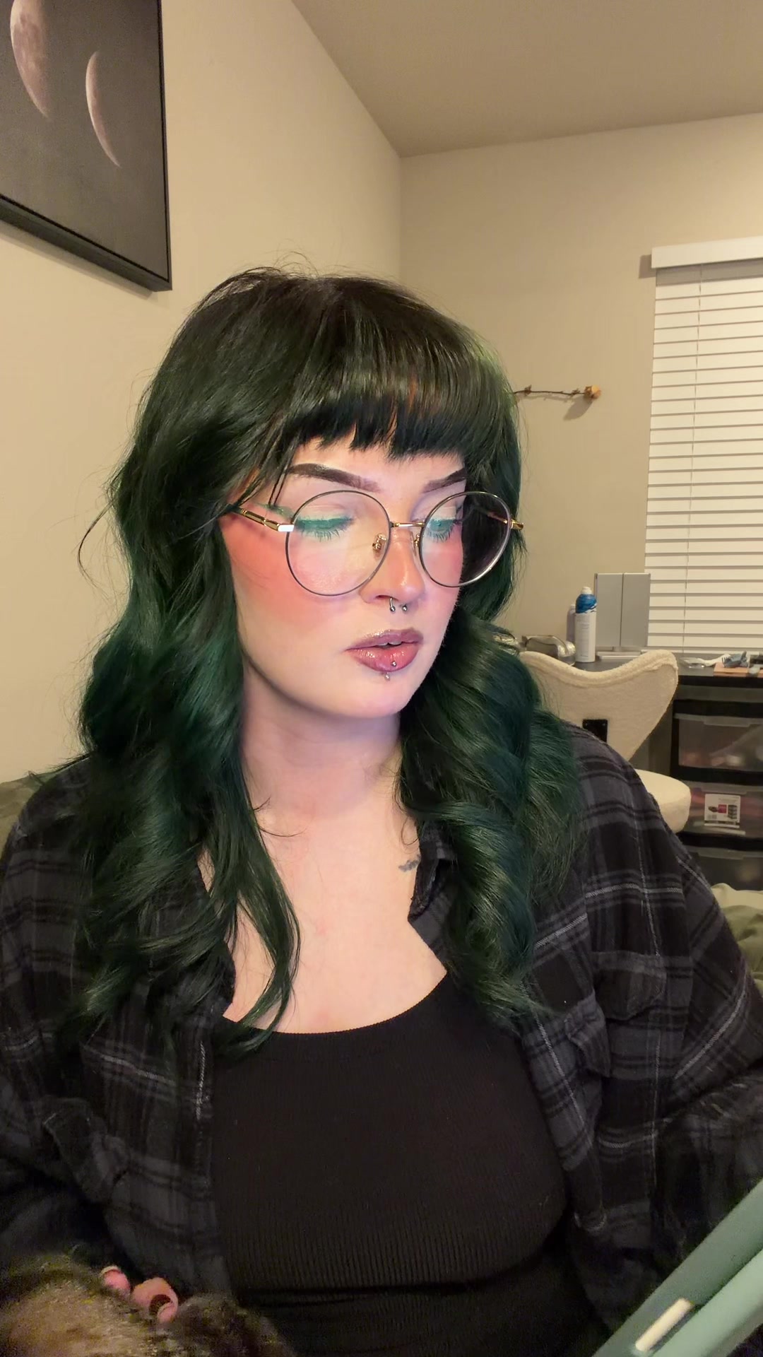@Makala 🕯️🦇🥀