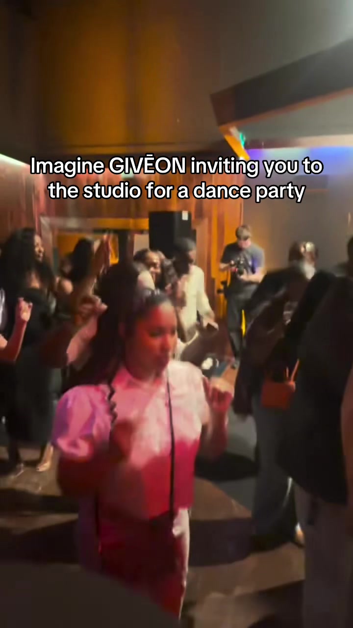@giveonera
