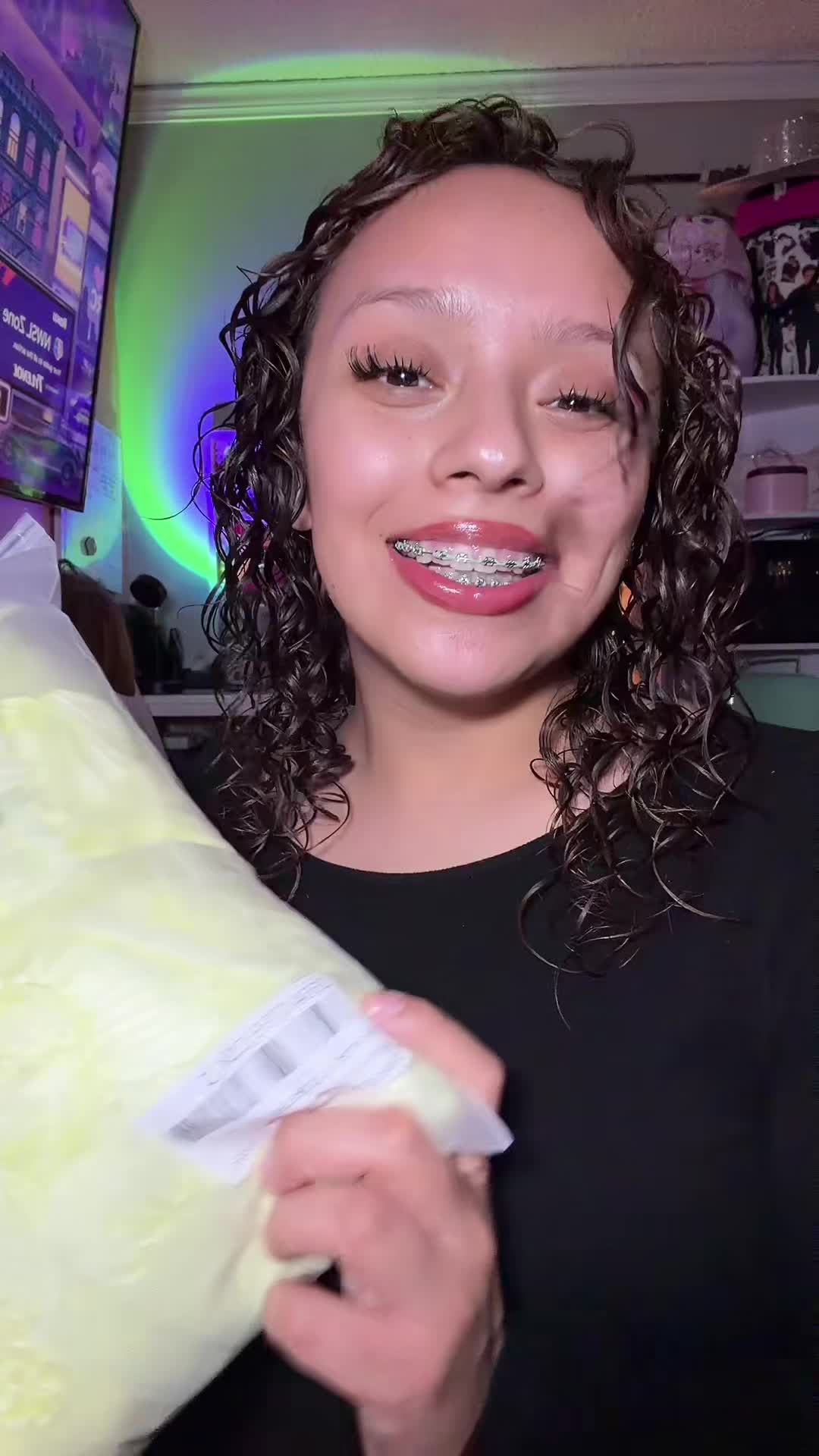 @aolanymorie