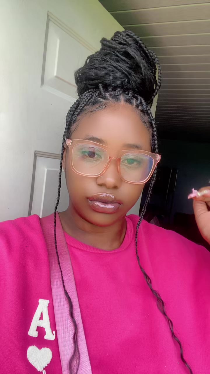 @Pretty face sham🥰💞