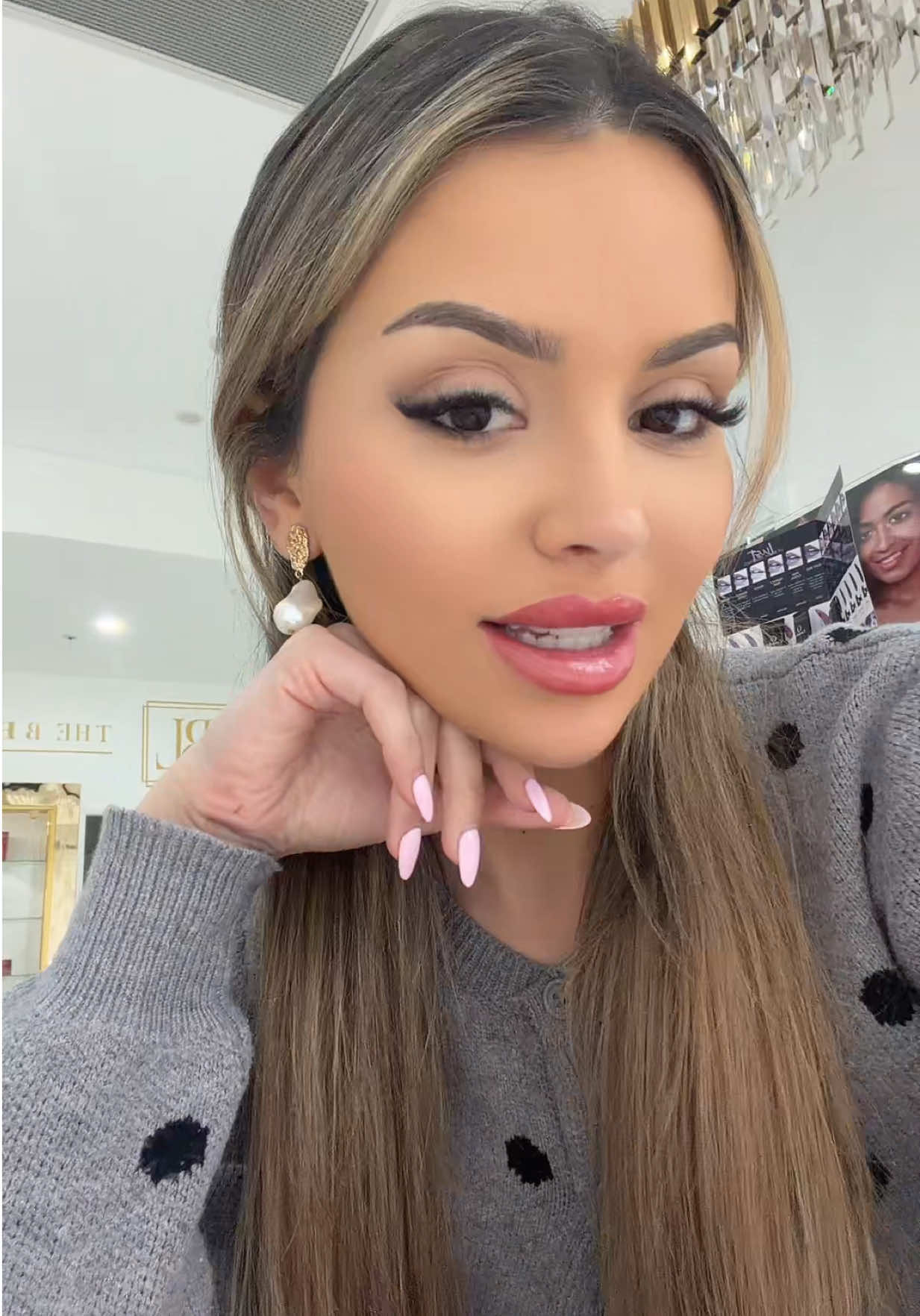 @LIP BLUSH SYDNEY